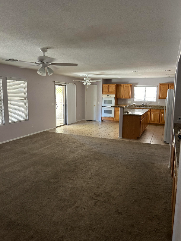 13590 W Hearn Rd - Photo 3 of 6