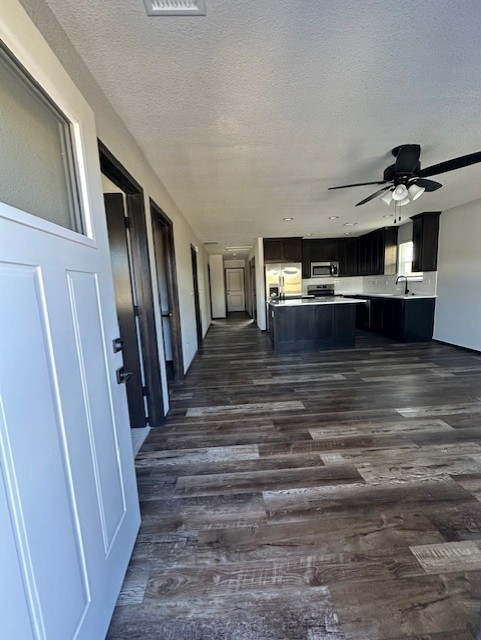 523 East 10th Avenue - Photo 2 of 14