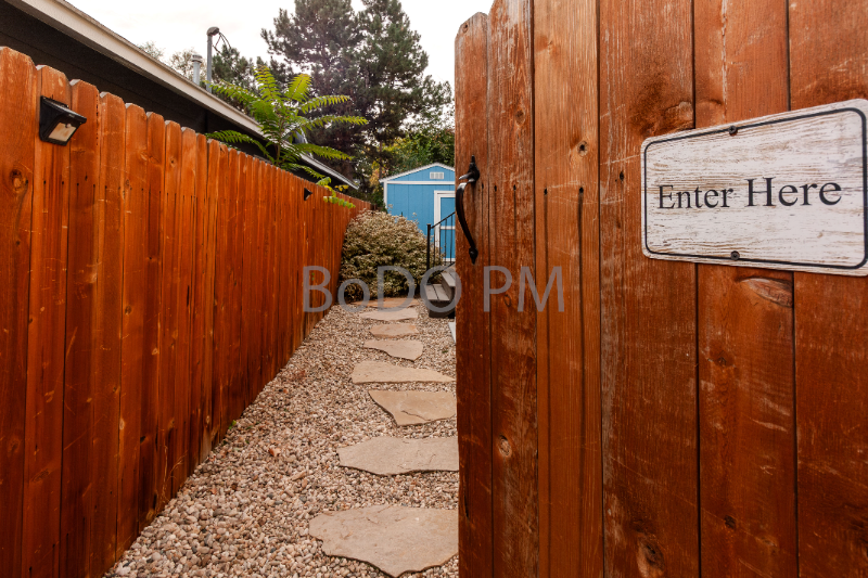 2722 N 36th St - Photo 3 of 14