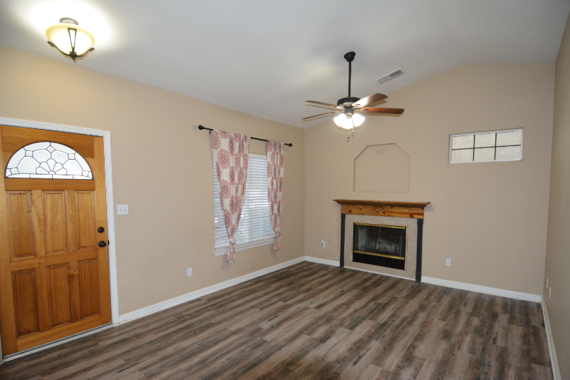 601 Harvest Creek Rd - Photo 3 of 20