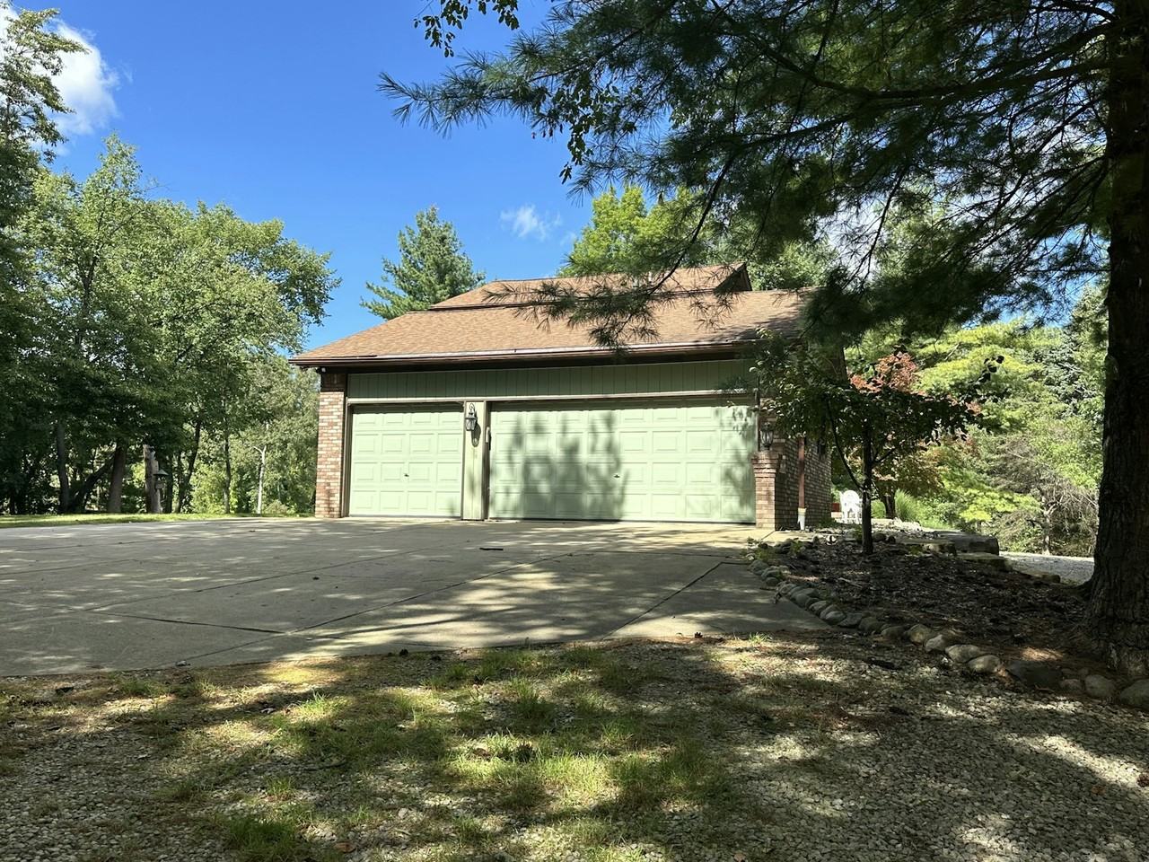 535 Markwood Dr - Photo 3 of 19