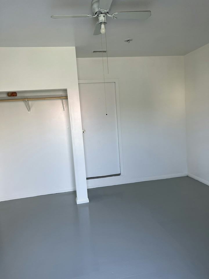 15396 El Camino Ave - Photo 2 of 7