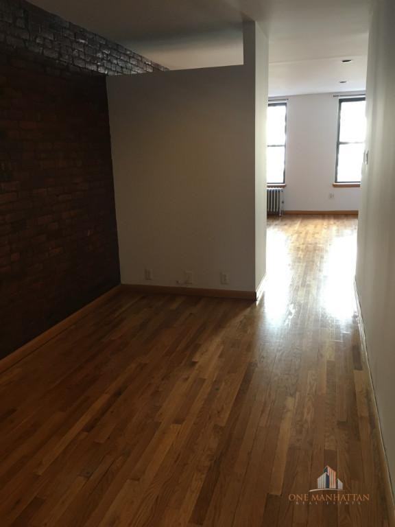 286 East 10th Street - Photo 5 of 10