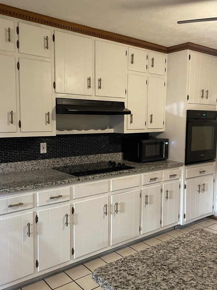 Sugar Creek Lane Southeast - Photo 3 of 10