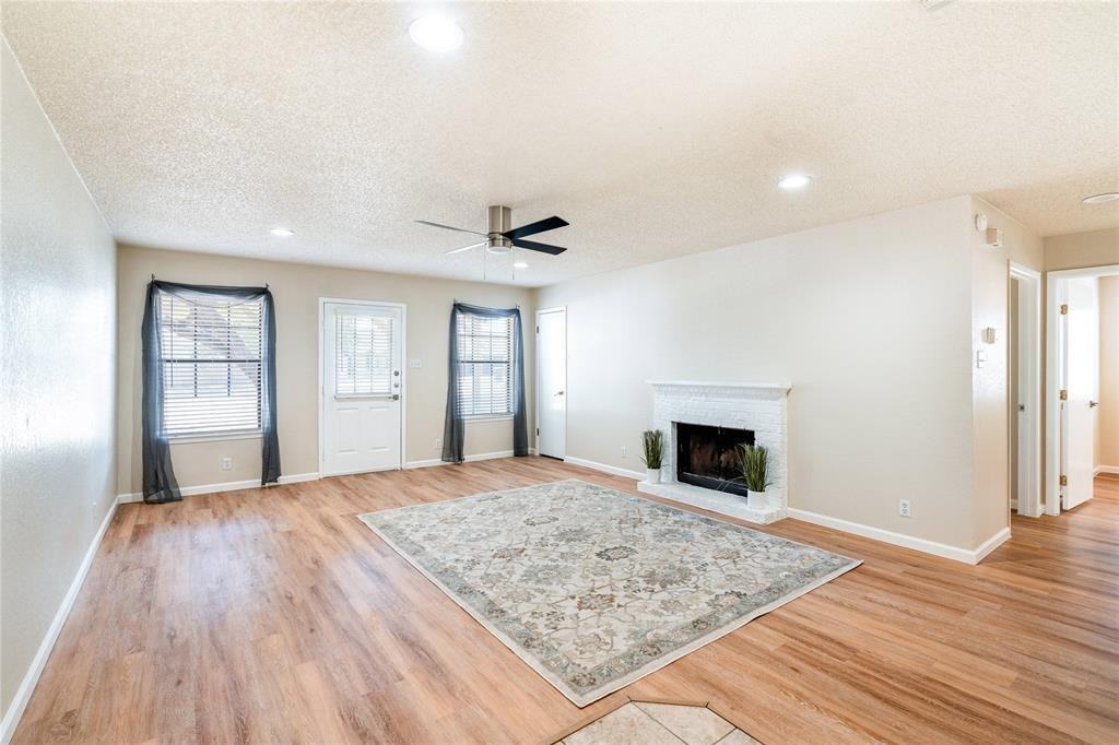 511 Algerita Dr #A - Photo 2 of 8