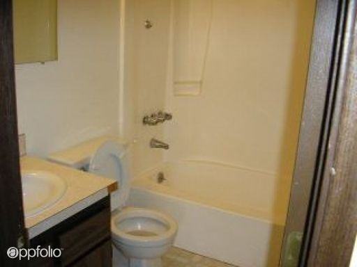 Shambrook Square 844-856 NE Shambrook & 634 NE Winchester - Photo 3 of 7