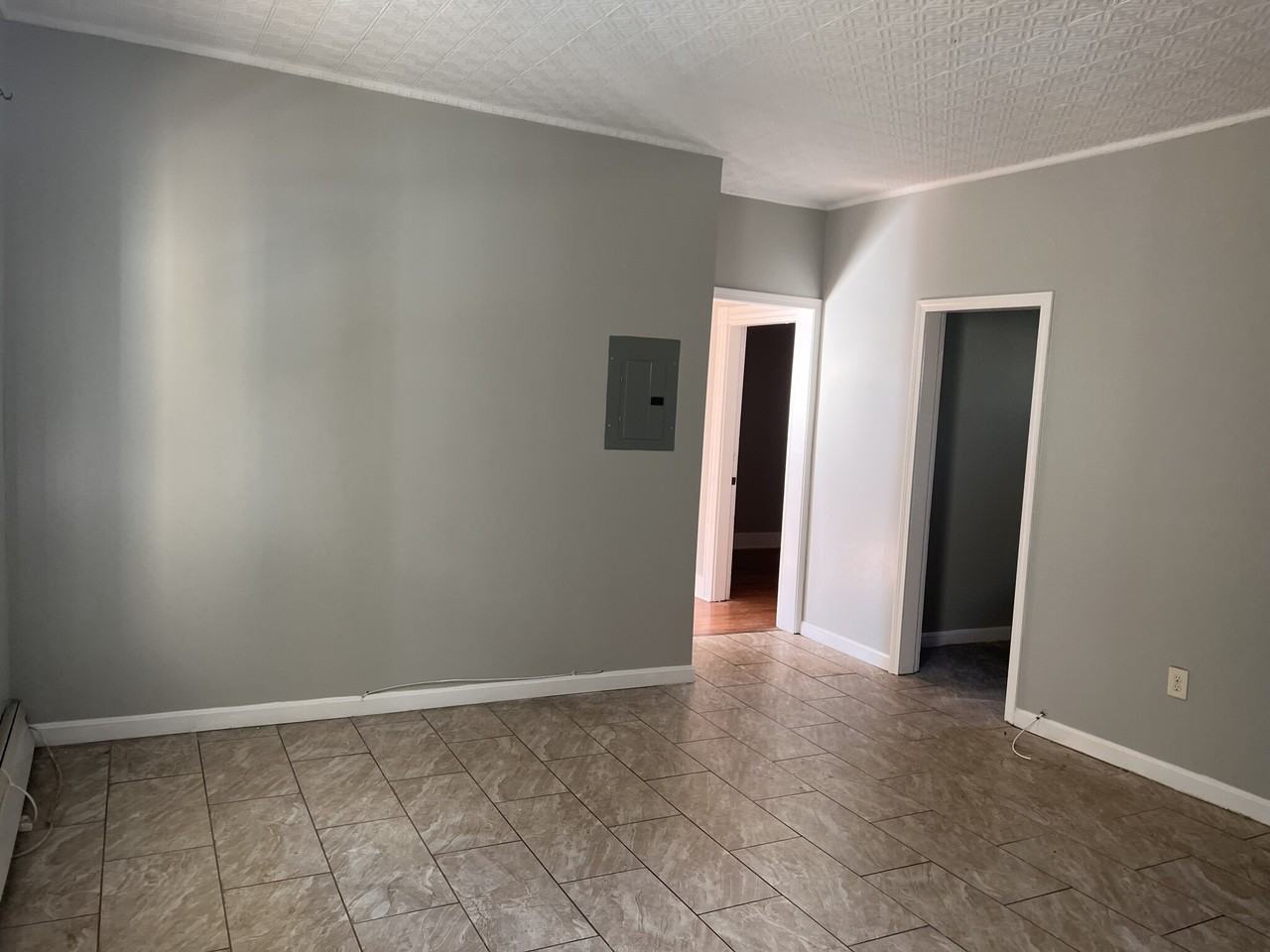 9 Saratoga St #2 - Photo 2 of 9