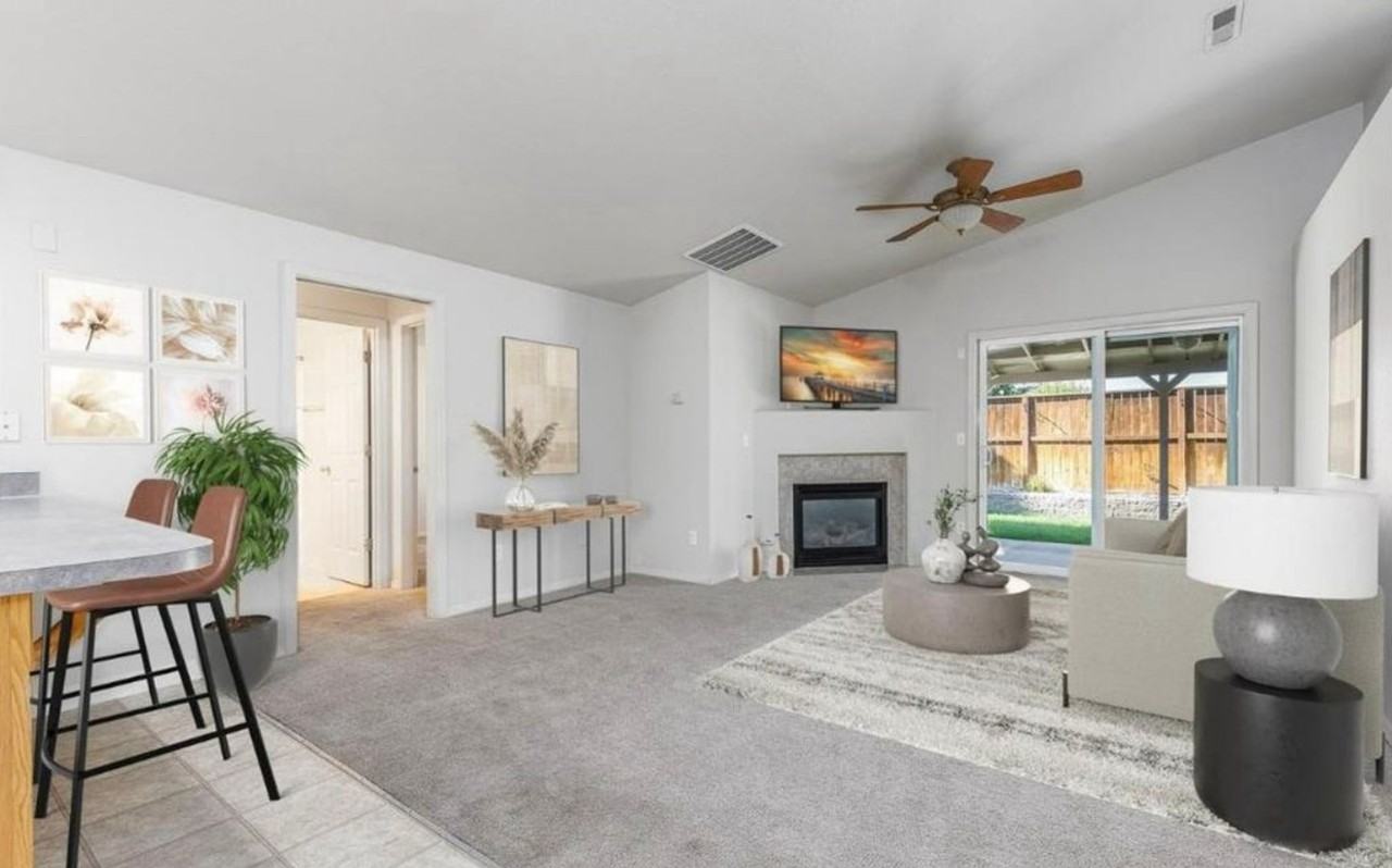 8007 Redonda Drive - Photo 3 of 17