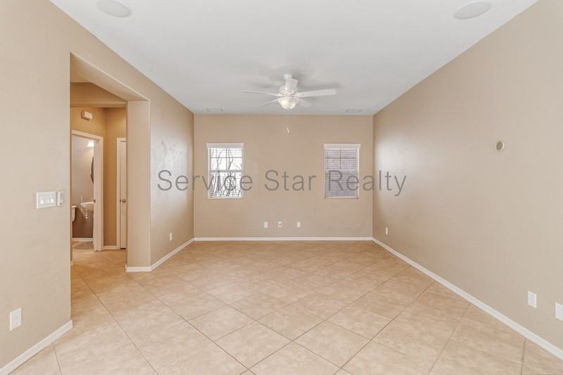 29323 N 21st Dr - Photo 5 of 31