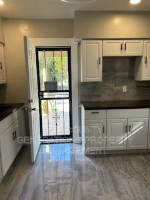 3540 E 133rd St - Photo 2 of 21