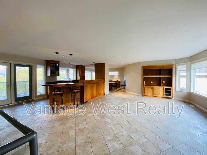 8804 Mariposa Pl - Photo 3 of 29