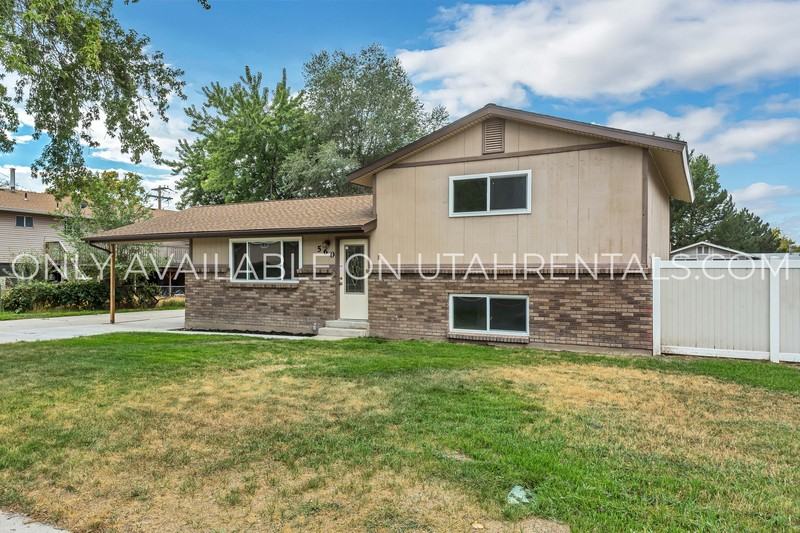 560 Sw - Photo 2 of 21