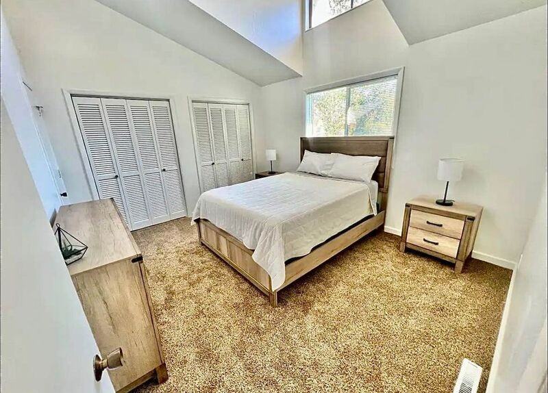 340 Northwest - Photo 5 of 11