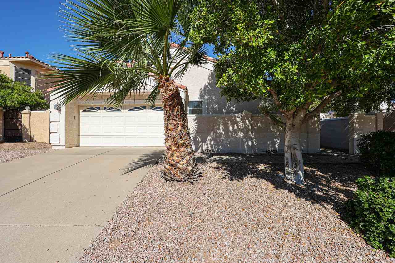 3352 E Woodland Dr - Photo 3 of 38