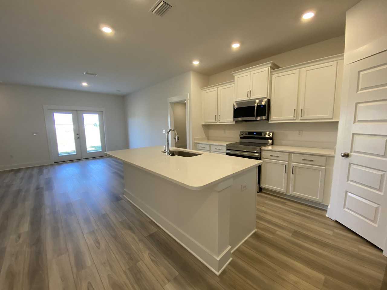 19469 Gray Horse Dr - Photo 3 of 15