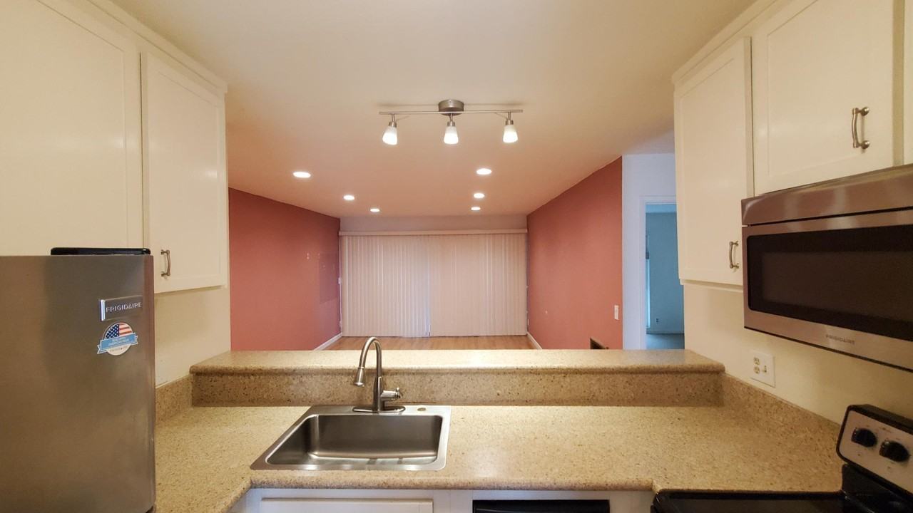 651 Oakland Ave #3C - Photo 7 of 14
