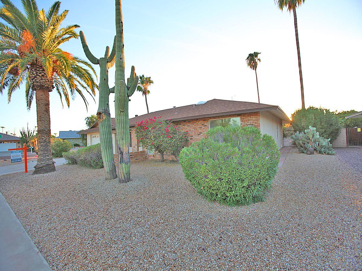 17202 N Foothills Dr - Photo 2 of 17