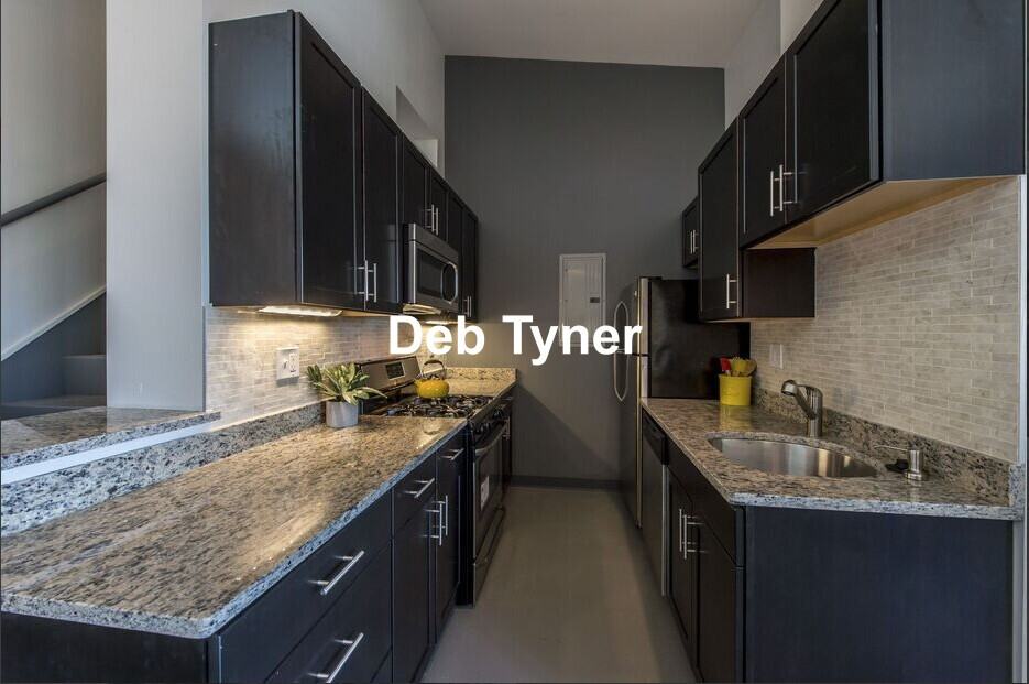 E Berkeley St #309 - Photo 2 of 10