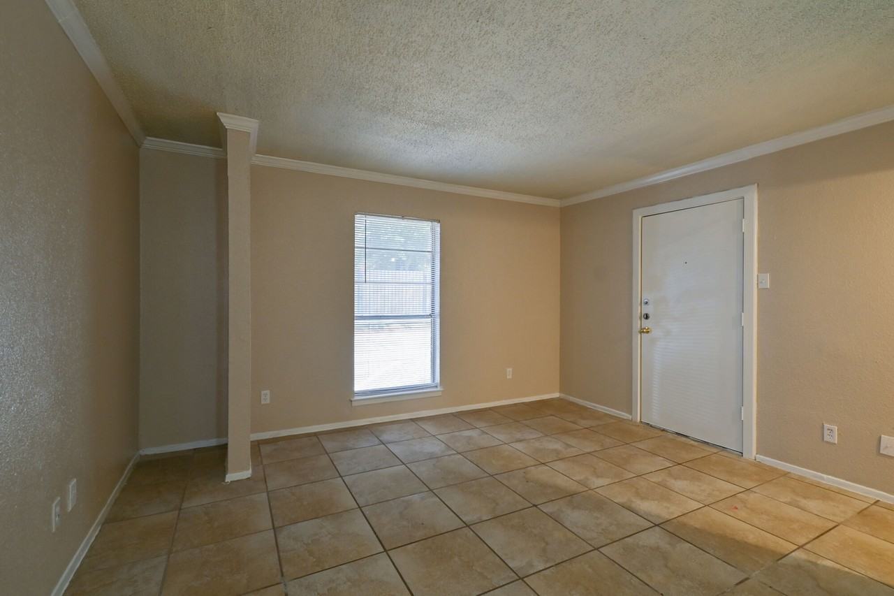 Lila Apartments - Photo 3 of 20