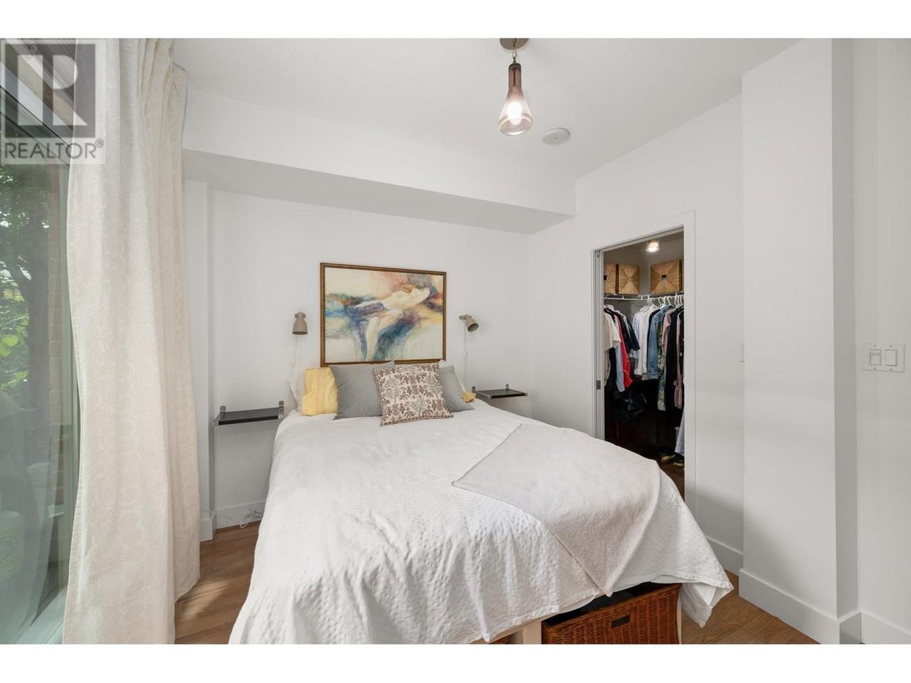 2731 Sophia Street - Photo 2 of 14