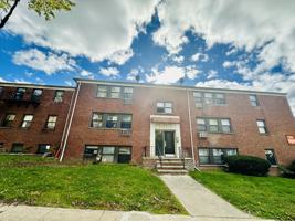 featured image of 15 Rhode Island Avenue ##1K