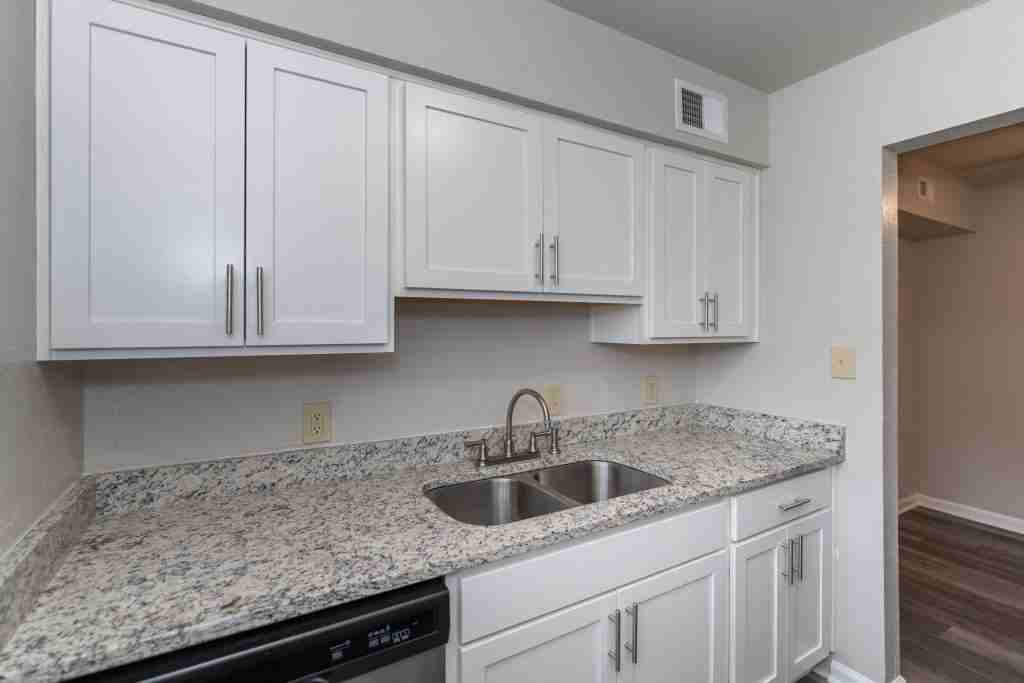 Edgefield Apartments - Photo 6 of 35