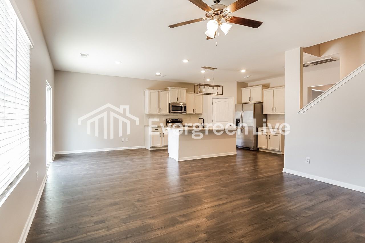 1004 Canvasback Way - Photo 3 of 13