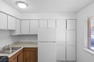 featured image of 922 Holmes Rd