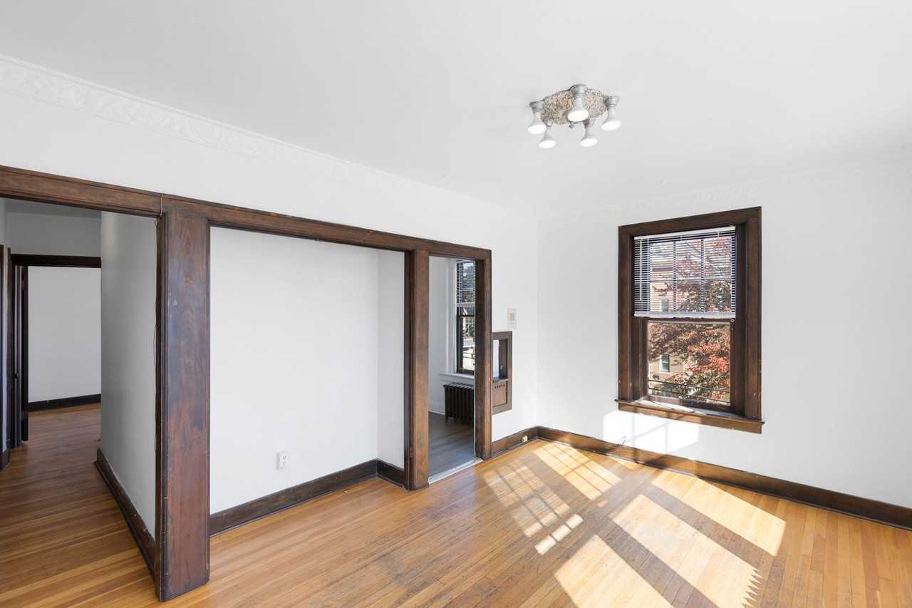 108 Washtenaw Apartments - Photo 6 of 43