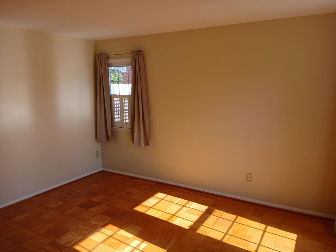 2511 Meadow Dr - Photo 3 of 22