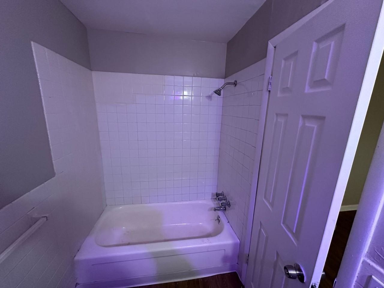 304 Court Street - Photo 5 of 18