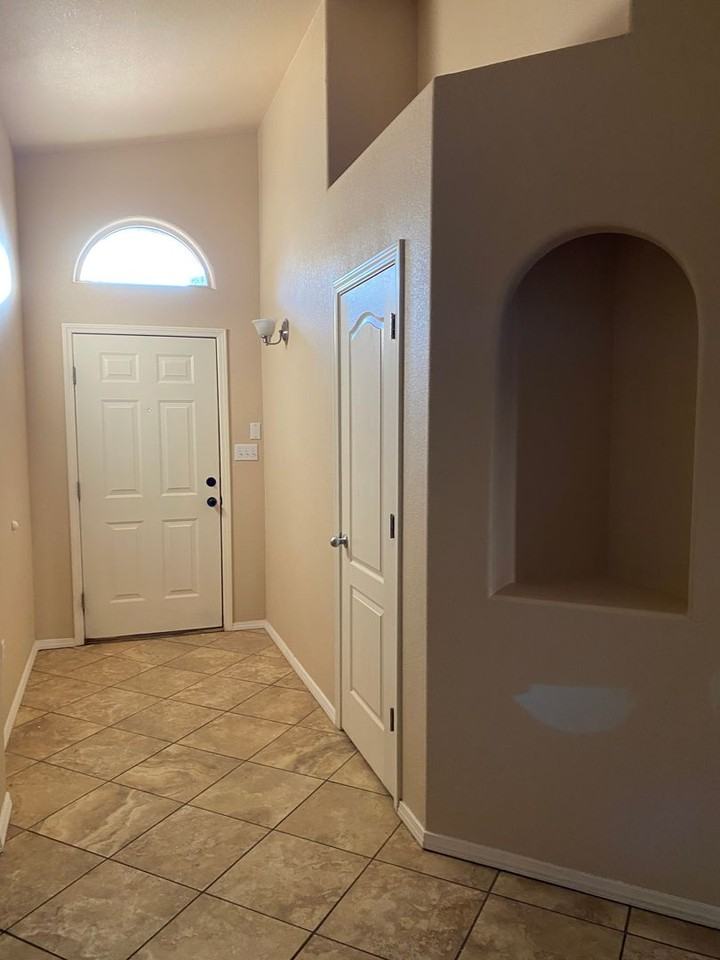 2523 Prado Del Sol Ave - Photo 2 of 27