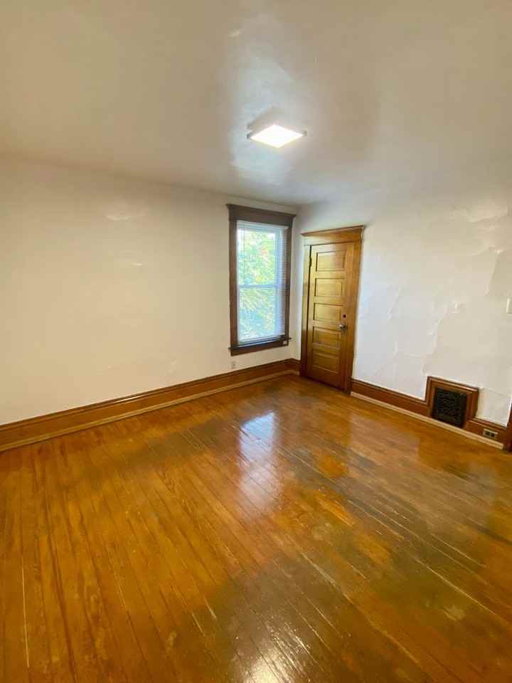 1015 W 14th Ave #B - Photo 5 of 14