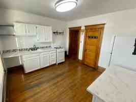 featured image of 1015 W 14th Ave #B