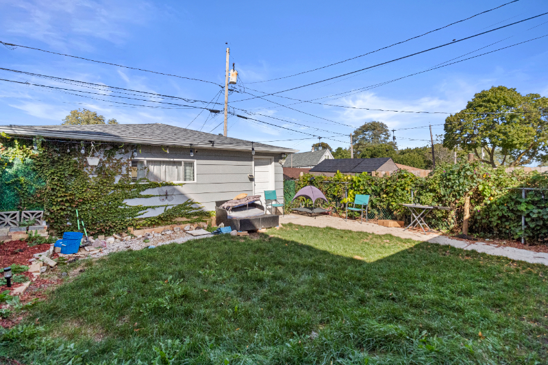 3668 East Carpenter Avenue - Photo 6 of 29