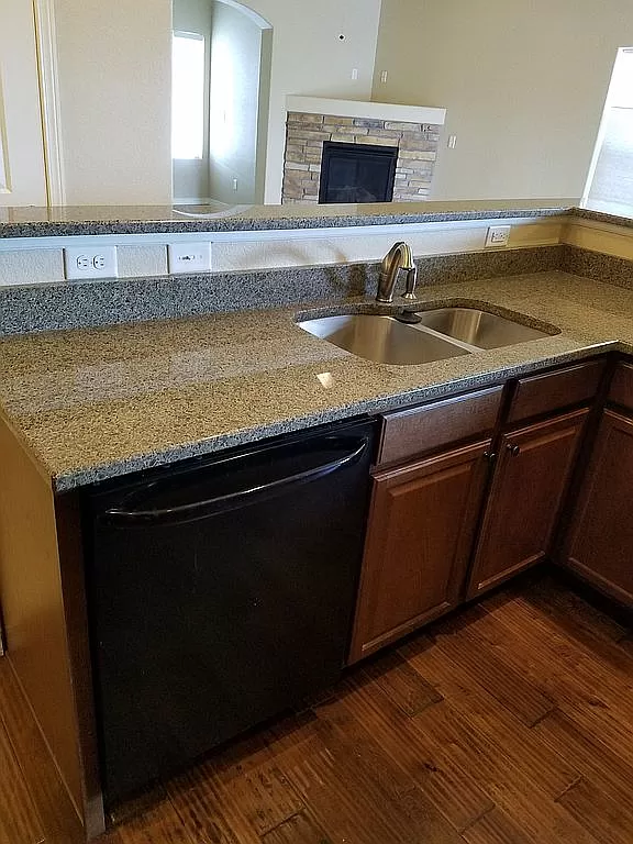 13150 Diamond Edge Way - Photo 3 of 17