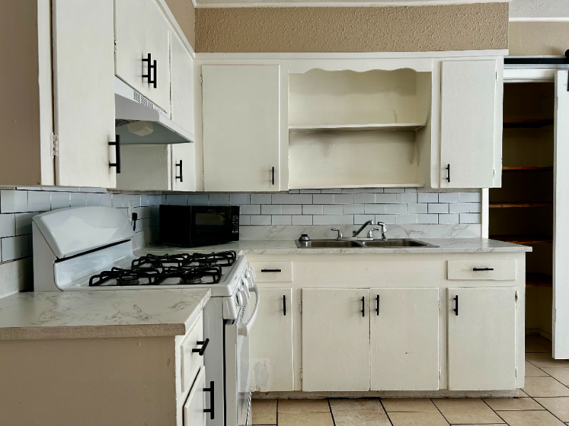 403 Ivy St - Photo 4 of 14