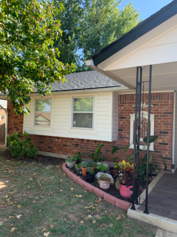 8820 Nw 80th St - Photo 2 of 24