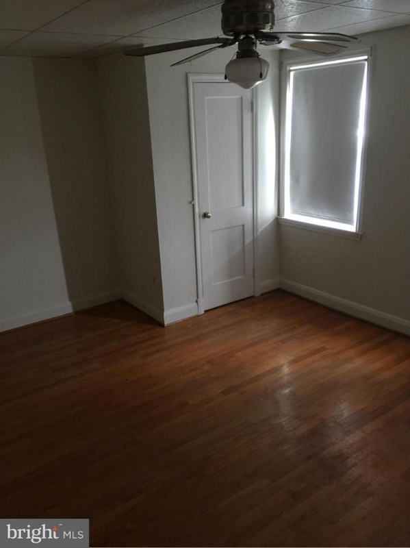 4014 Balfern Ave - Photo 6 of 15