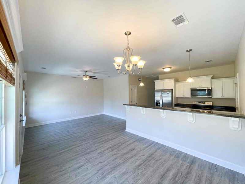 278 Bridgewater Ln - Photo 2 of 13