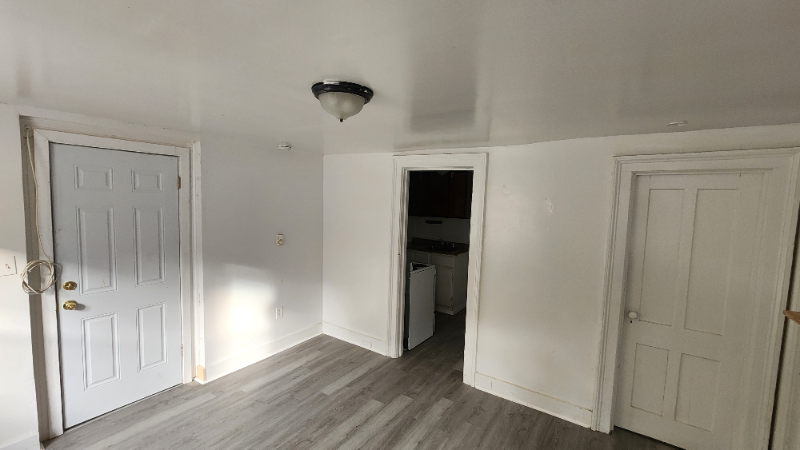 52 Clinton St #BS - Photo 5 of 8