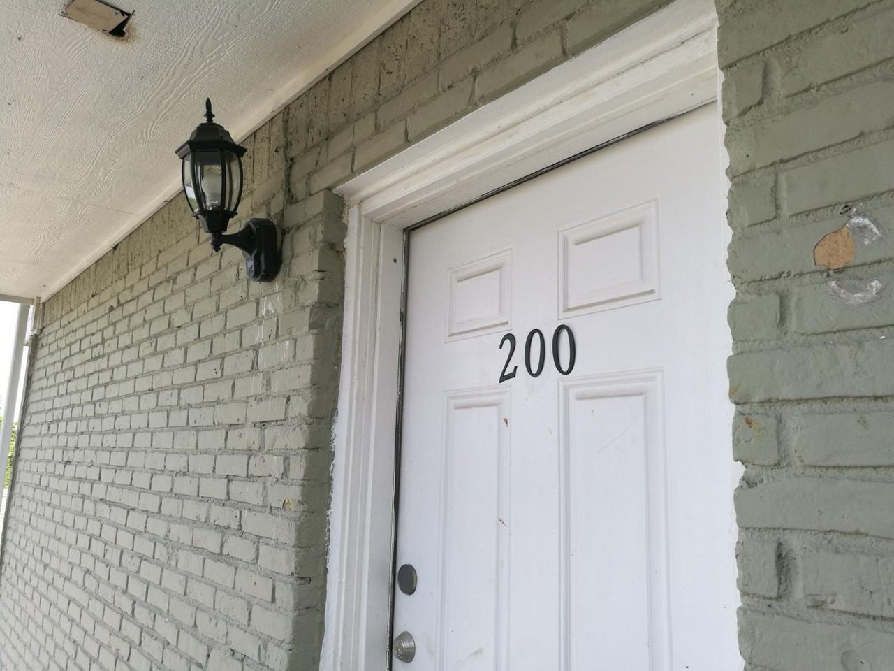 1312 East Cannon Street #200 - Photo 2 of 8