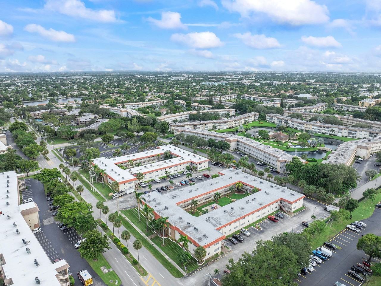 Tahiti Gardens Apartment - Photo 7 of 37