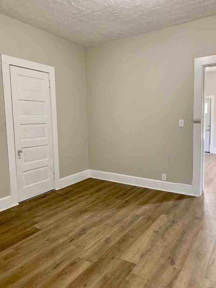 424-426 2nd Ave - Photo 2 of 8