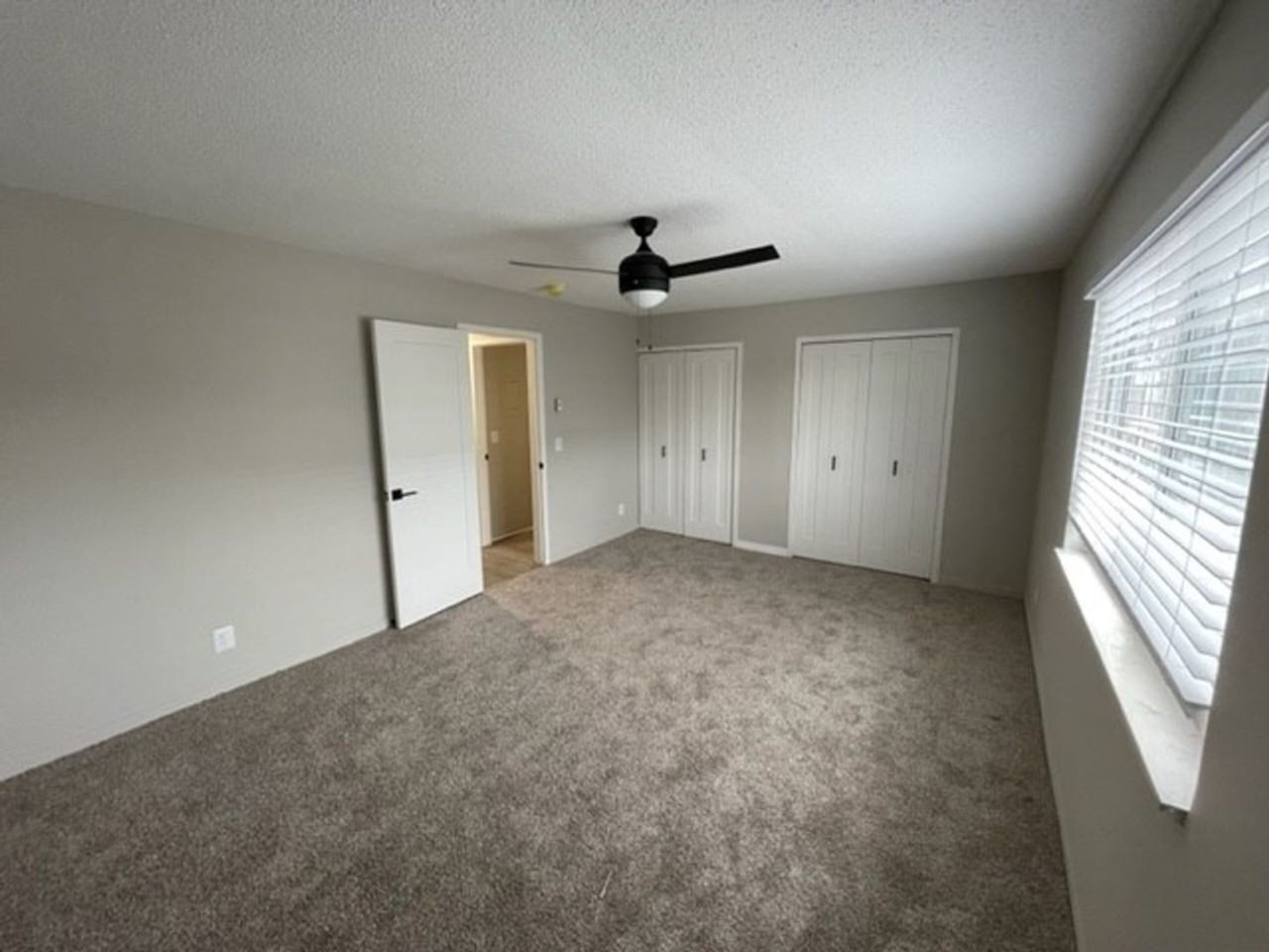 The Winston Apartments - Photo 6 of 33