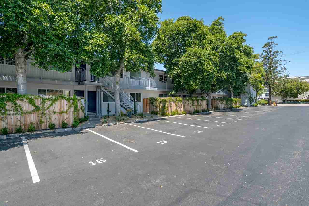 1127 Foothill Boulevard - Photo 6 of 50