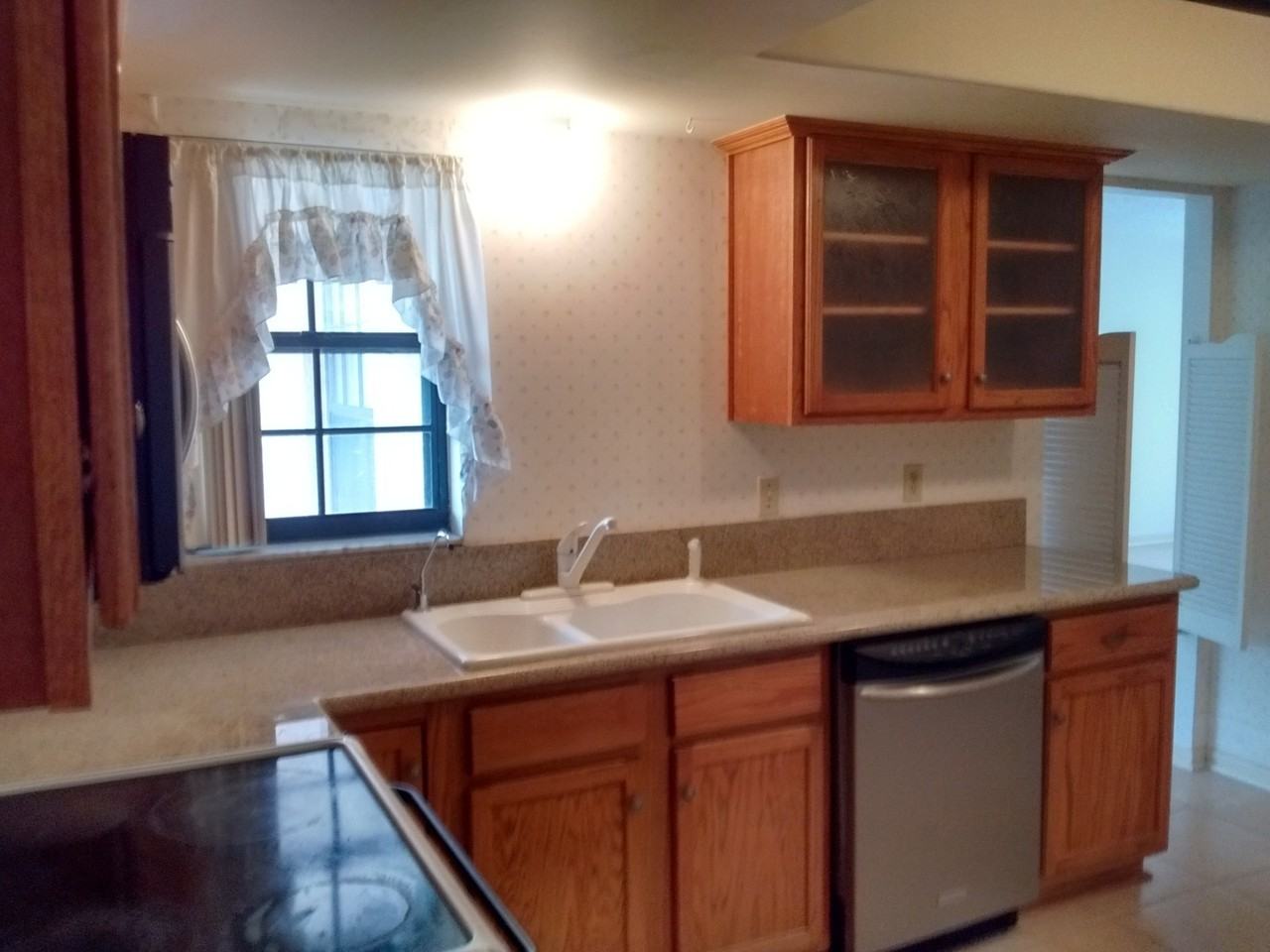 1501 Black Bear Ct - Photo 2 of 38