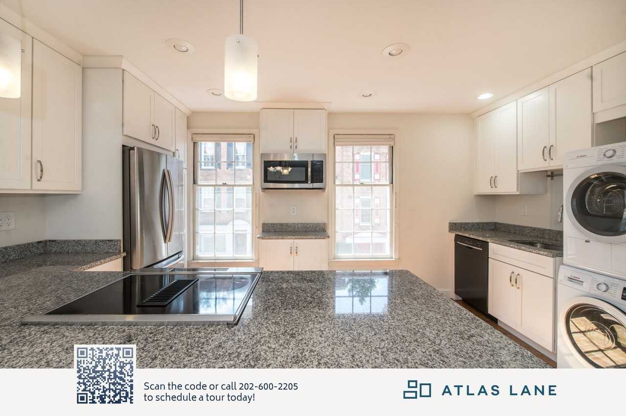 2527 Queen Annes Ln Nw - Photo 2 of 26