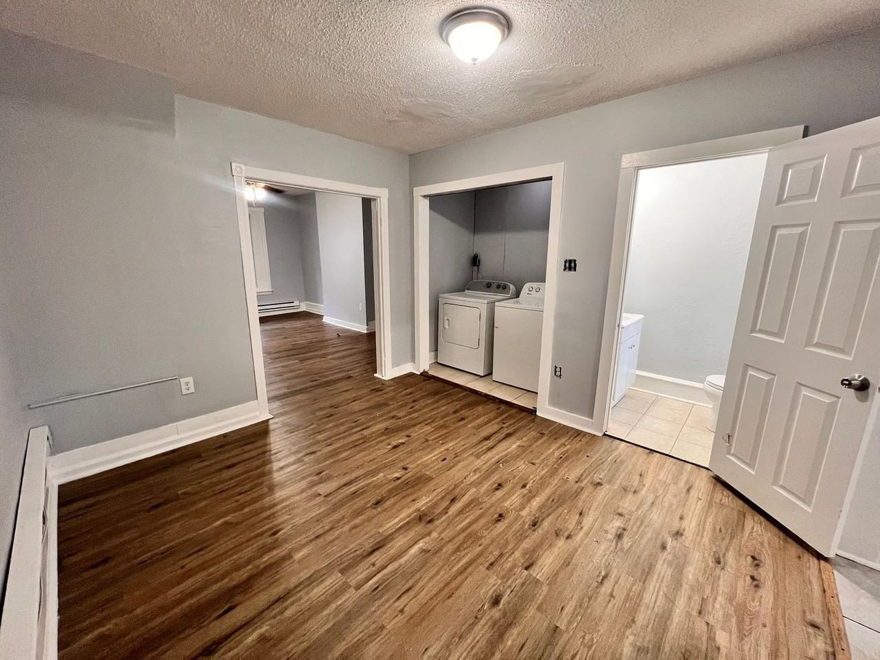 233 N Ramsey St - Photo 6 of 35