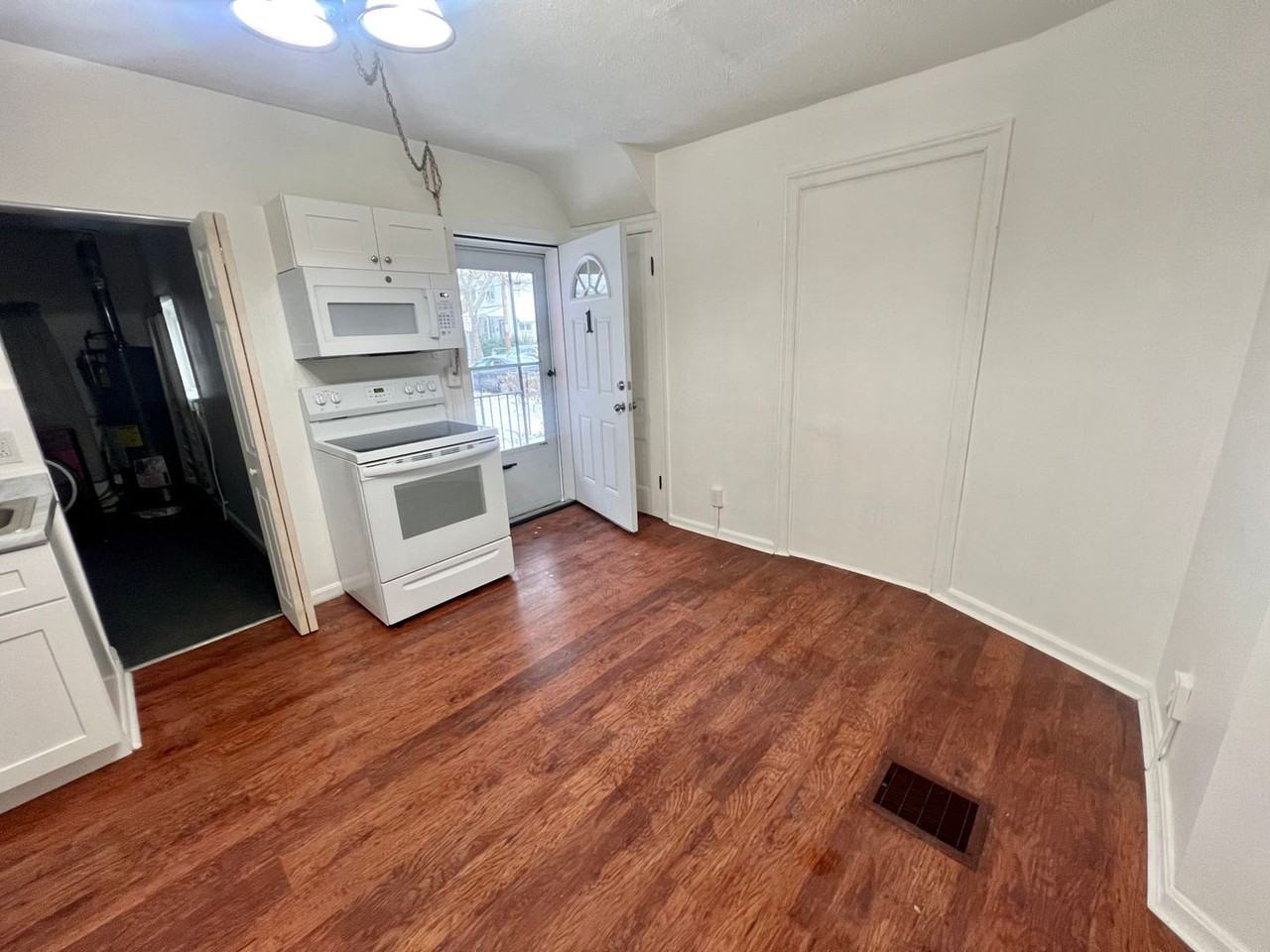 98 12th Street (Full Service) - Photo 3 of 16